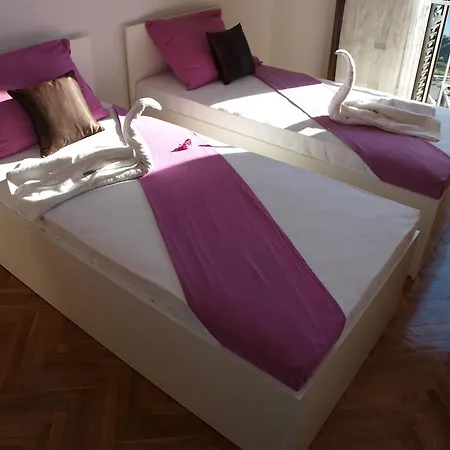 Anet With Free Parking 두브로브니크